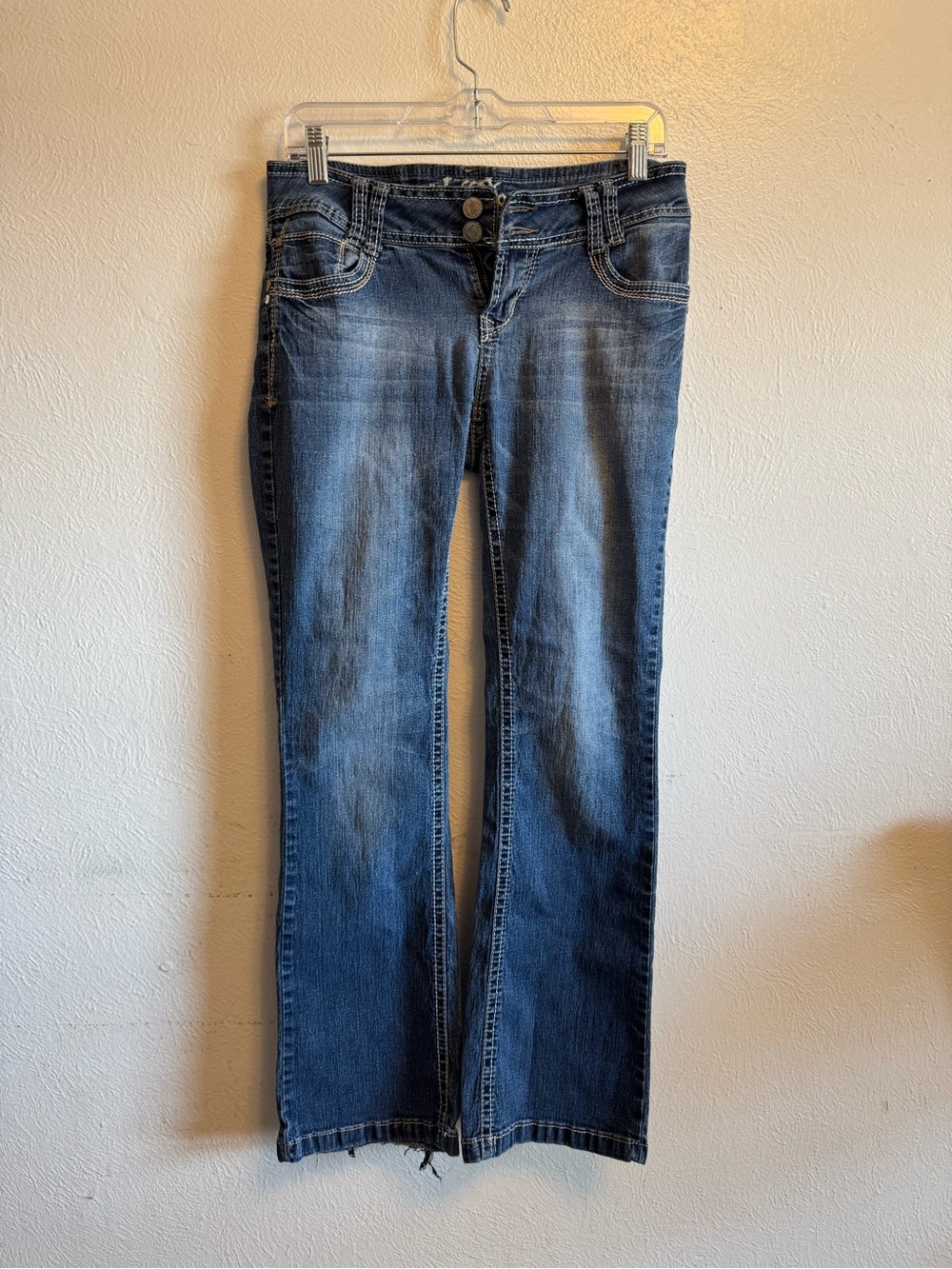 Wallflower Women's Bootcut Jeans in Faded Blue